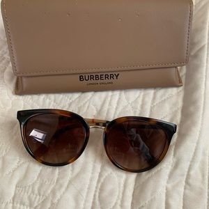 Burberry willow sunglasses